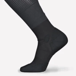 CHAUSSETTES DE COMPRESSION RUNNING 500 8 CHAUSSETTES DE COMPRESSION RUNNING 500 -Équipement Sportif chaussettes de compression running 500 2