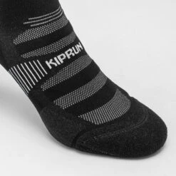 CHAUSSETTES DE RUNNING RUN900 EPAISSES MI-MOLLET RUN WILD BLANCHE NOIRE -Équipement Sportif chaussettes de running run900 epaisses mi mollet run wild blanche noire 5